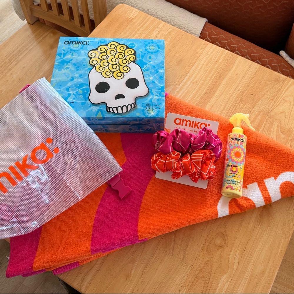 Amika summer gift pack!! All brand new!
